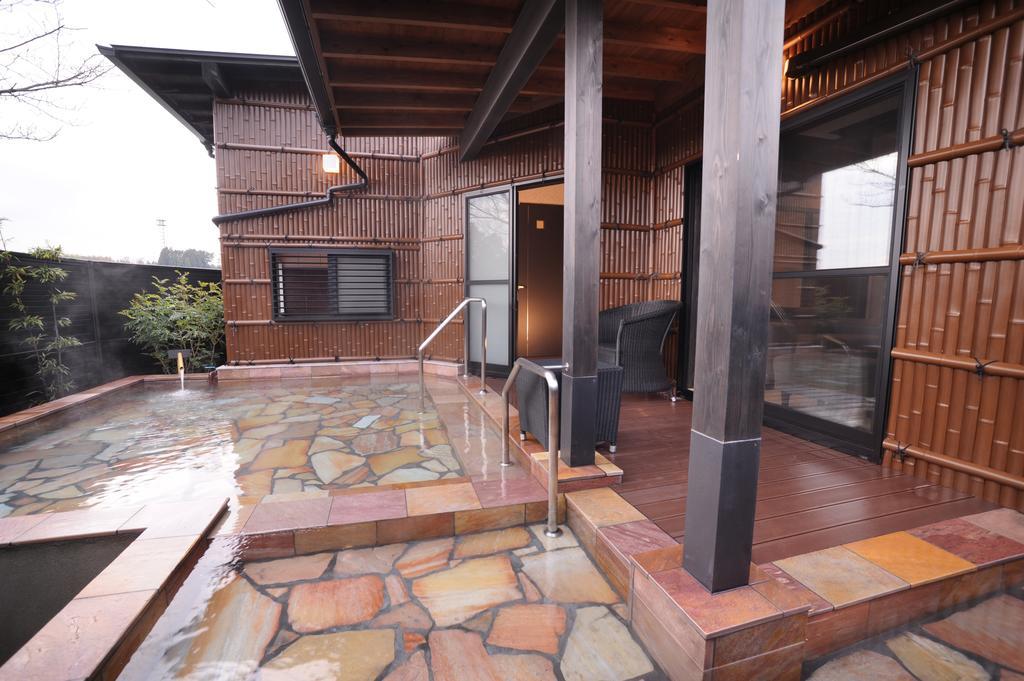Uedaya Hotel Yamaga Екстериор снимка