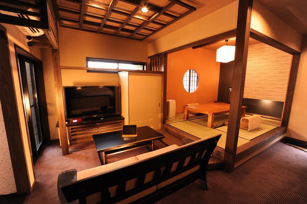 Uedaya Hotel Yamaga Екстериор снимка