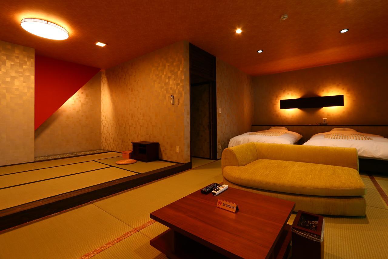 Uedaya Hotel Yamaga Екстериор снимка