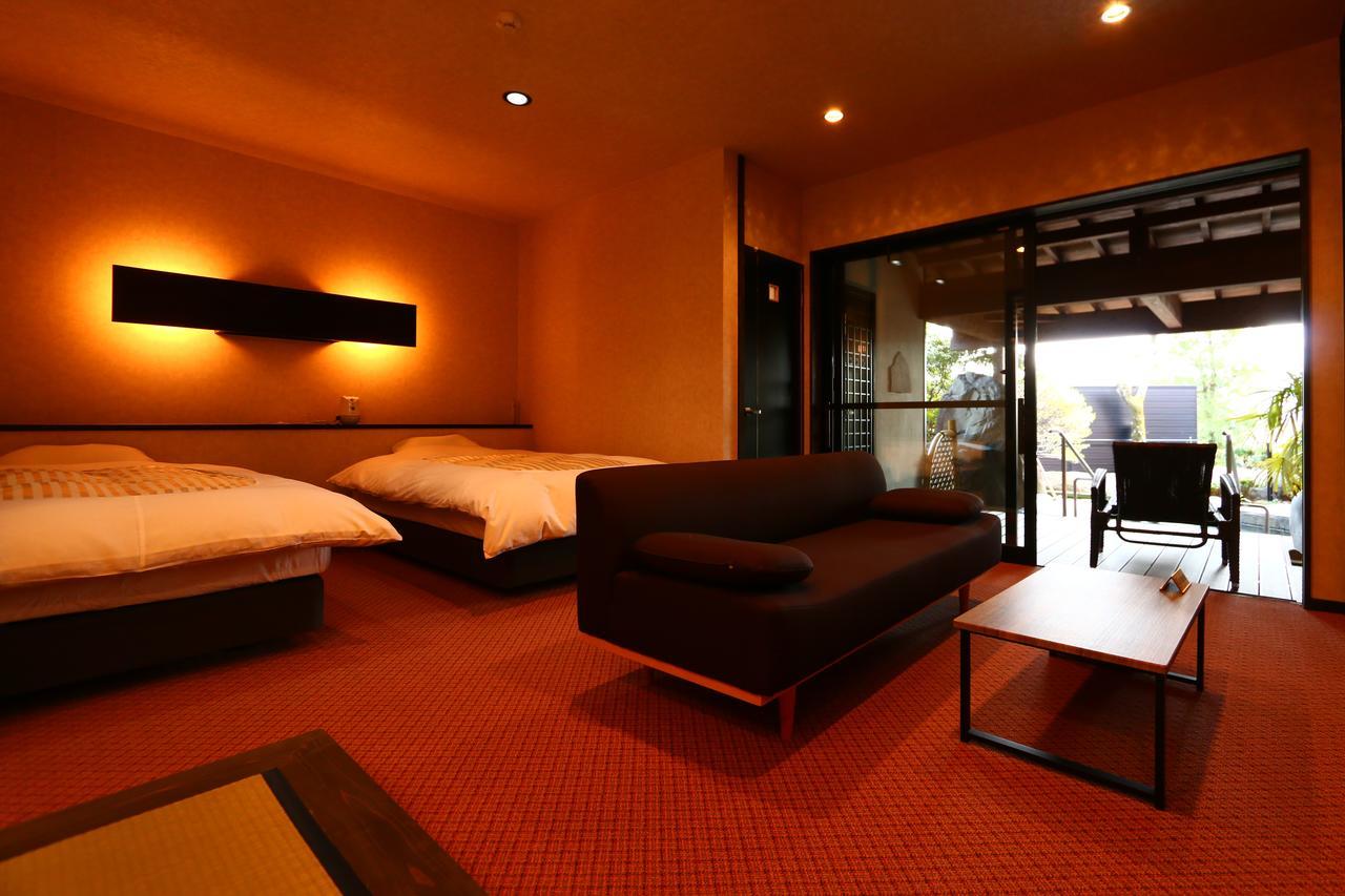Uedaya Hotel Yamaga Екстериор снимка