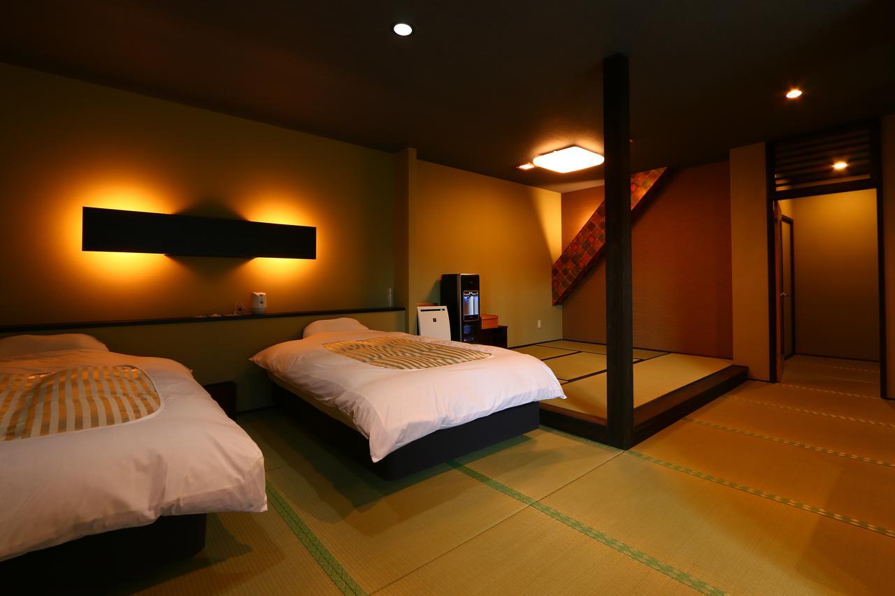 Uedaya Hotel Yamaga Екстериор снимка