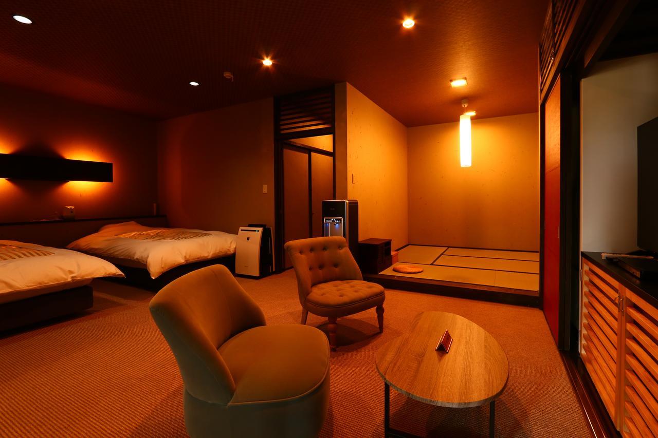 Uedaya Hotel Yamaga Екстериор снимка